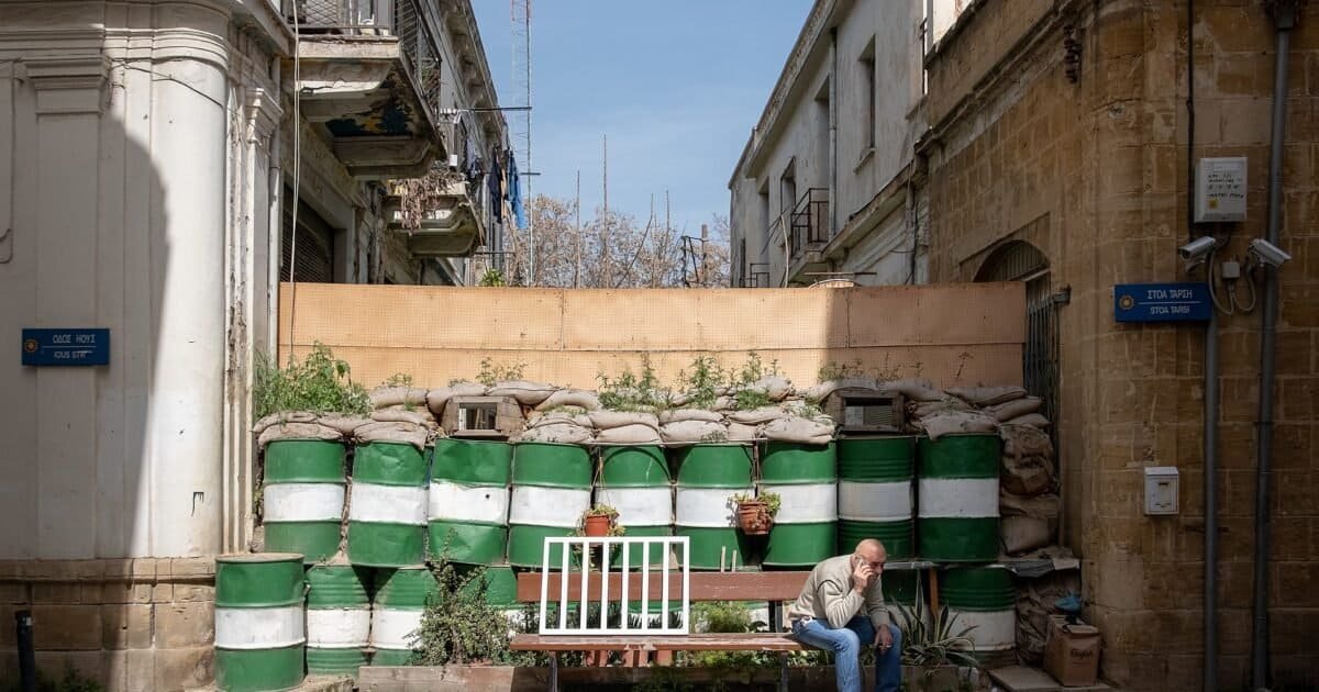 Barricade dans la zone tampon de l'ONU, rue Ledra, Nicosie, Chypre